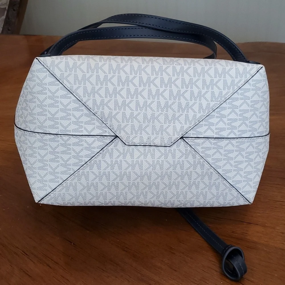 Like NEW Michael Kors logo print Junie backpack